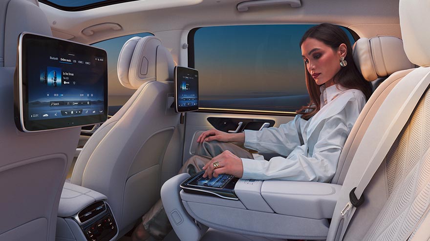 Mercedes-Benz EQS SUV